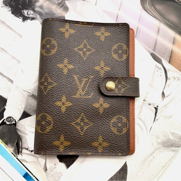 Louis Vuitton Monogram Agenda PM 🎊🎆 - Picture 4 of 14